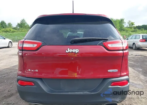 2015 Jeep Cherokee Latitude z USA, uszkodzony, nr VIN 1C4PJMCS0FW534959